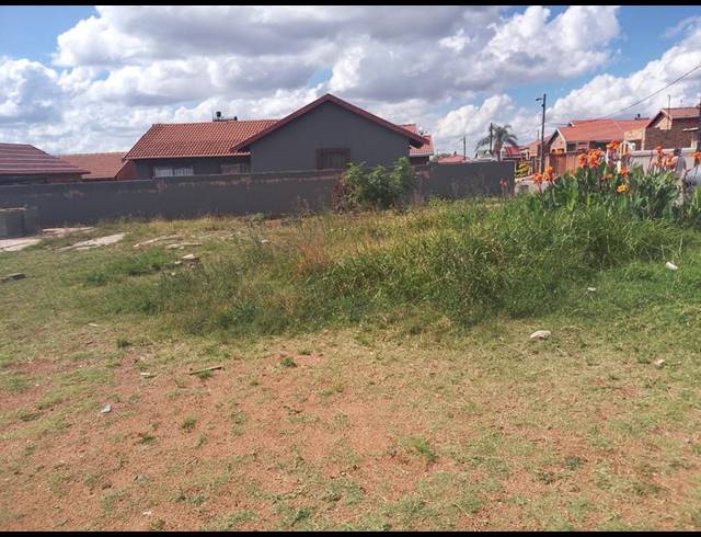 LAND FOR SALE IN SOSHANGUVE WW